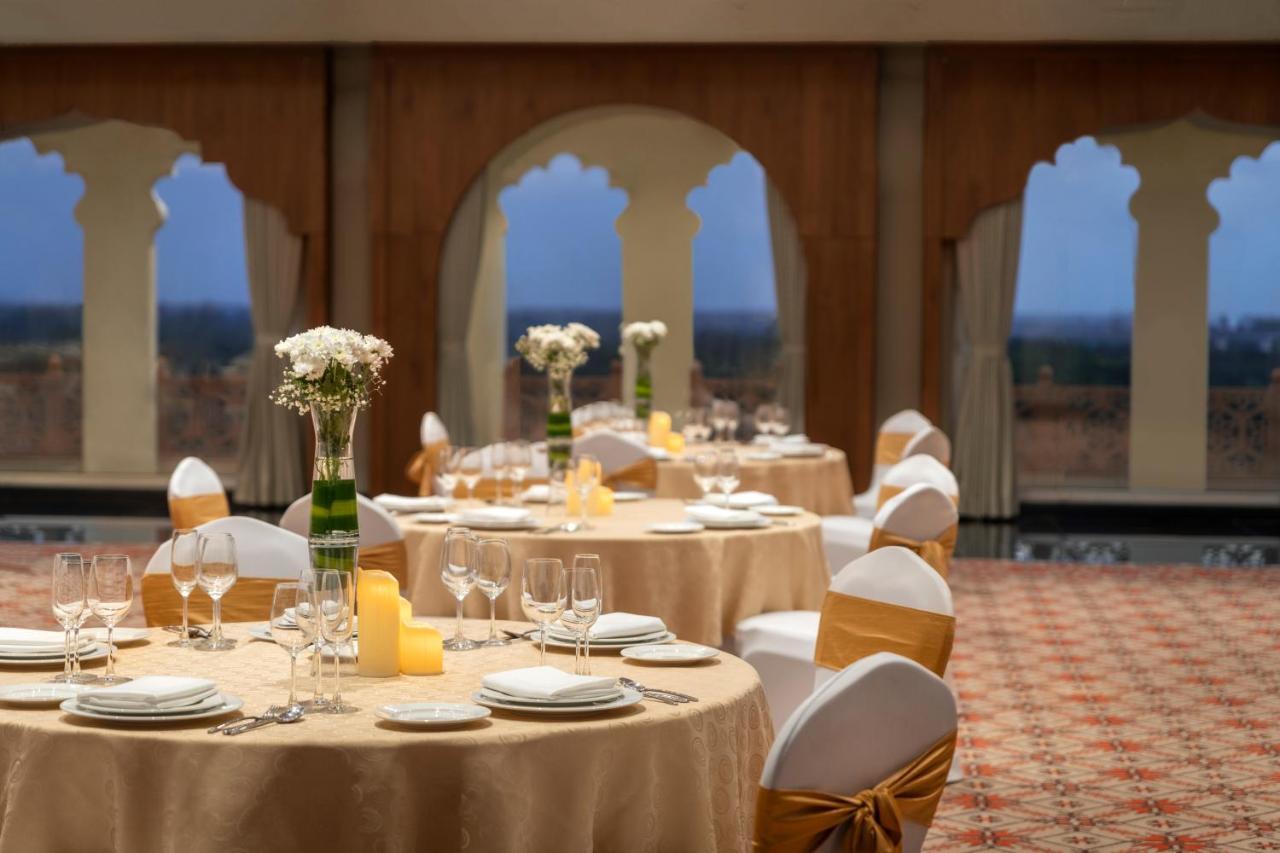 Uday Palace Navsari, A Member Of Radisson Individuals Esterno foto