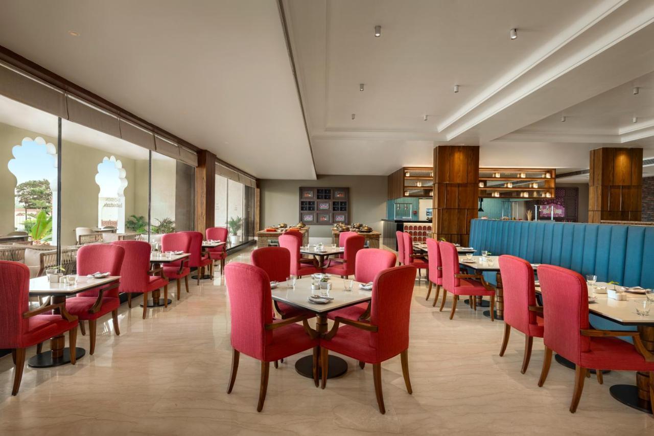 Uday Palace Navsari, A Member Of Radisson Individuals Esterno foto