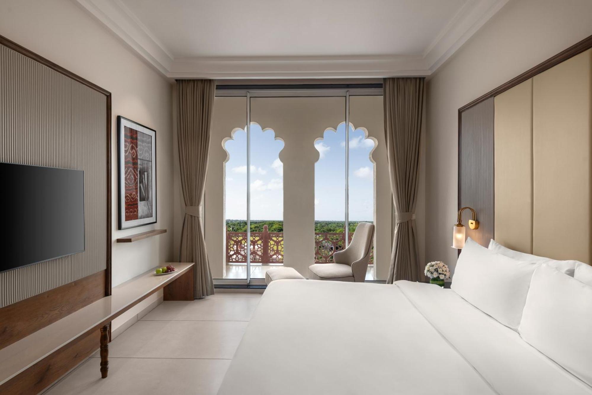 Uday Palace Navsari, A Member Of Radisson Individuals Esterno foto